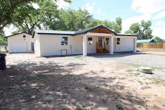 3 Lawrence Dr, Peralta, NM 87042