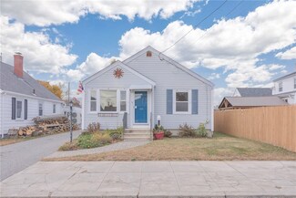 100 Packard St, Cranston, RI 02910