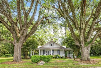 744 Bassett Rd, Quincy, FL 32351