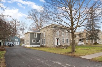 27 Madison St, Hamilton, NY 13346