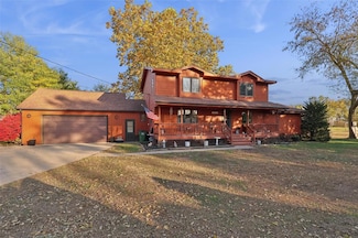 32972 Homestead Dr, Granger, IA 50109