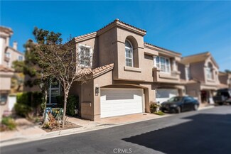 2136 Camellia Ln, Fullerton, CA 92833