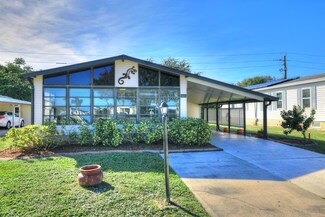 5423 Bannock St, Micco, FL 32976