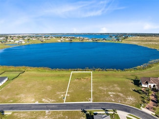 291 Spinnaker Ct, Auburndale, FL 33823