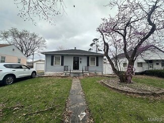 2521 Adams St, Granite City, IL 62040