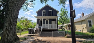 683 Bedford St, Saint Paul, MN 55130