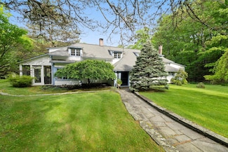 253 Upper Byrdcliffe Rd, Woodstock, NY 12498