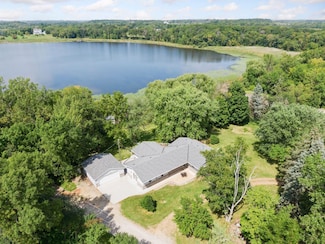 7625 Xenia St, Loretto, MN 55357