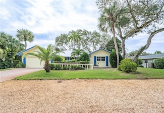 626 Honeysuckle Ln, Vero Beach, FL 32963