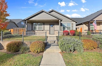 1467 Spring St, Medford, OR 97504