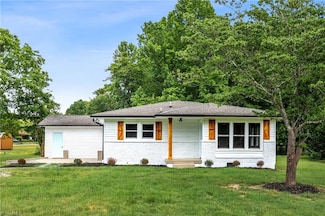 206 Salem Rd, Lexington, NC 27295