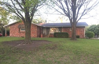 200 S Summit St, Goessel, KS 67053