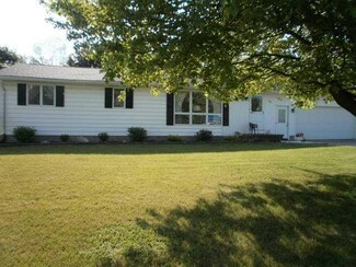 49 Longs Ln, Corfu, NY 14036