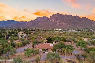 9460 N Calle El Milagro, Tucson, AZ 85704