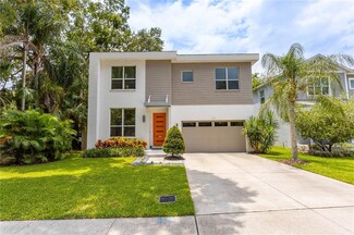 611 Clarendon St, Oldsmar, FL 34677