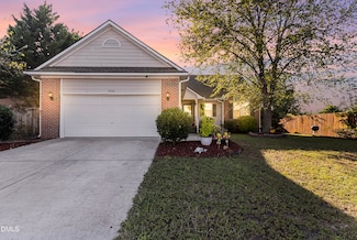 4808 Miranda Dr, Hope Mills, NC 28348