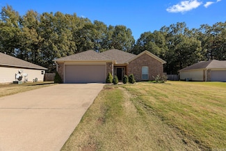 84 Seminole Cir, Austin, AR 72007