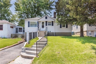 7536 Eunice Ave, Saint Louis, MO 63136