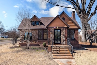 845 University St, Memphis, TN 38107