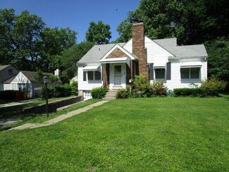 2726 Glendale Ave, Independence, MO 64052