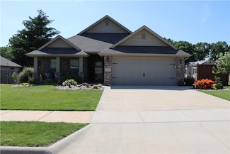 400 Fox Cir, Pea Ridge, AR 72751