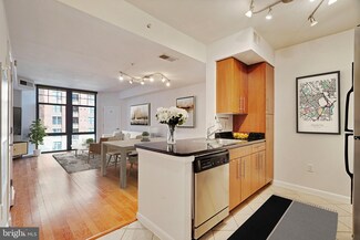 1021 N Garfield St Unit 321, Arlington, VA 22201
