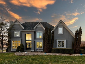 5468 NE Wedgewood Ln, Lees Summit, MO 64064