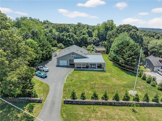 239 Bulgarmarsh Rd, Tiverton, RI 02878