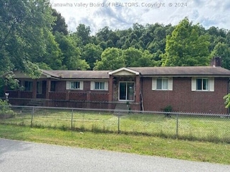 153 County Route 3 37, Rock Creek, WV 25174
