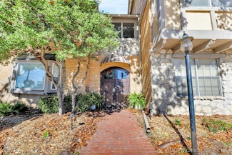 1107 E 45th Place Unit 11, Tulsa, OK 74105