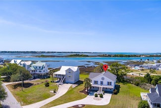 174 Jones St, Cedar Point, NC 28584