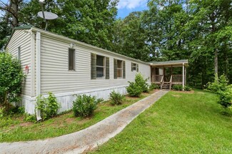 4934 Pickys Hollow SE, Acworth, GA 30102