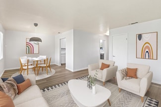 6405 Friday Cir, North Highlands, CA 95660