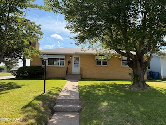 2803 Grand Ave, Joplin, MO 64804
