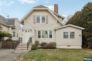 56 Gordon St, Ridgefield Park, NJ 07660