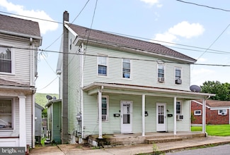 330 Julian St, Williamstown, PA 17098