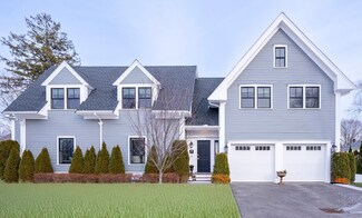 30 Sumner St Unit 3, Newton Center, MA 02459
