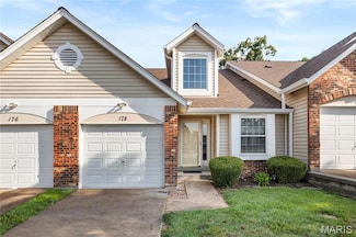 178 Cascade Circle Dr, Ballwin, MO 63021