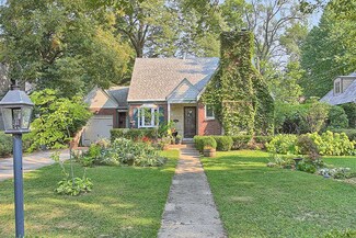 1014 W Healey St, Champaign, IL 61821