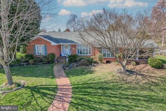 154 Lake Dr, Smyrna, DE 19977
