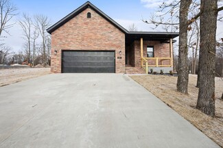 13 Crieff Cir, Bella Vista, AR 72715