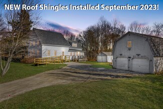 633 Pond Rd, Sidney, ME 04330