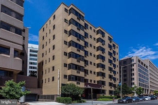 2141 I St NW Unit 702, Washington, DC 20037