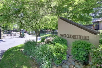 2292 Woodside Ln Unit 16, Sacramento, CA 95825