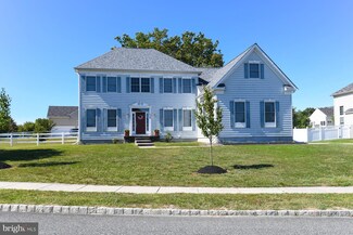 118 Blue Meadow Ln, Sicklerville, NJ 08081