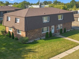 1100 9th St, Harvard, IL 60033