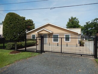 3802 Osage St, Houston, TX 77063