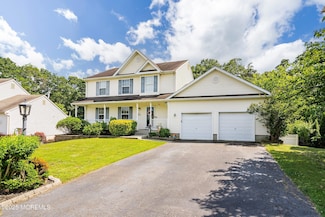 5 Falkinburg Dr, Tuckerton, NJ 08087