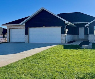 918 S Deerfield Ct, Wilson A Township, MO 65807