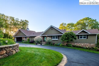 171 Lakeview Dr, Glade Valley, NC 28627